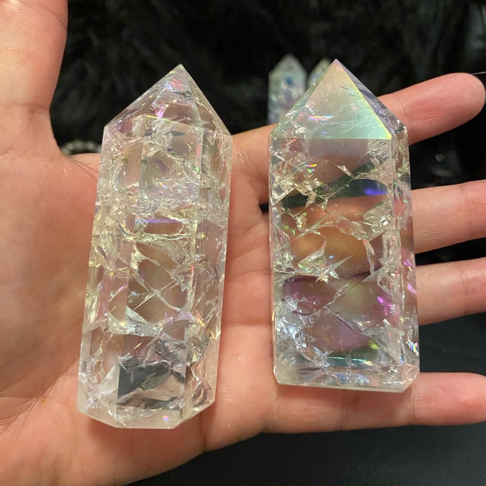 ❤️Angel Aura Crackle Quartz Towers